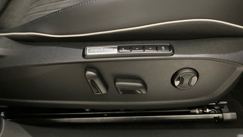 Volkswagen ID.4 210kW Black Edition Pro 77kWh 5dr Auto Electric Estate